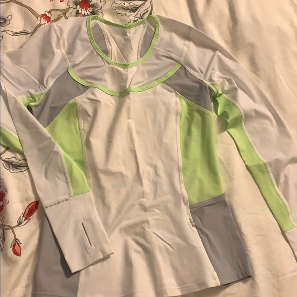 Lululemon top